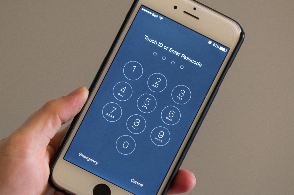 iPhone users unlock their devices 80 times a day, Apple confirms