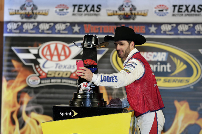 4 Burning Questions Will ‘Sheriff Jimmie’ Grab Another Win in Texas