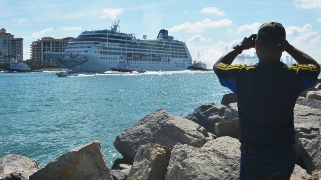 US cruise ship makes historic Cuba trip