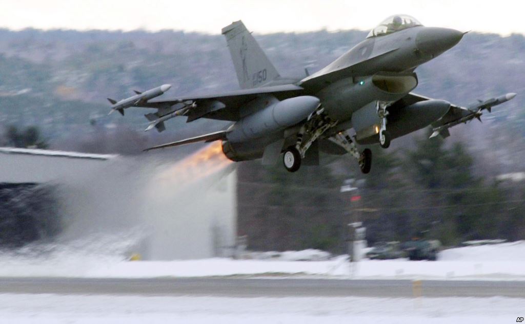 An F-16 is seen taking off