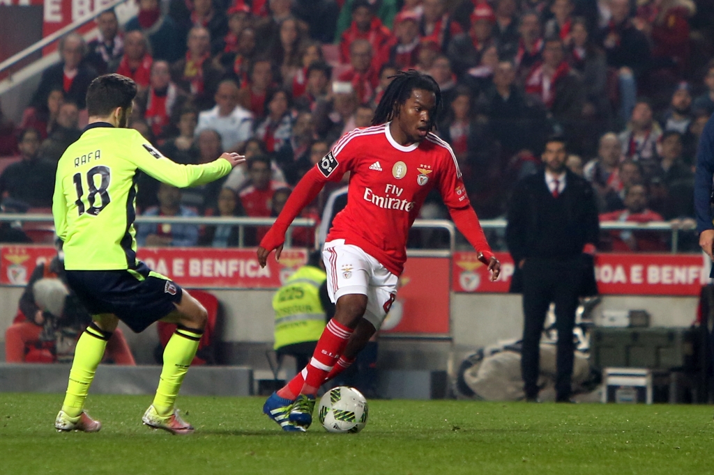 Benfica's midfielder Renato Sanches vies with Braga's midfielder Rafa Silva during the Portuguese League football match SL Benfica v SC Braga at Luz stadium in Lisbon