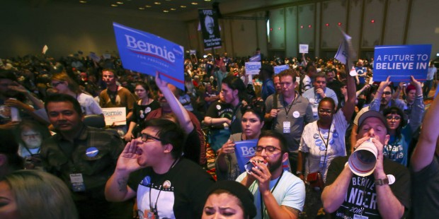 Clinton woos Kentucky voters the day before their primary