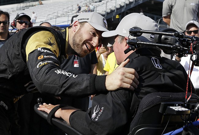 Auto Racing: Hinchcliffe sets pace to open Indy 500 qualifying