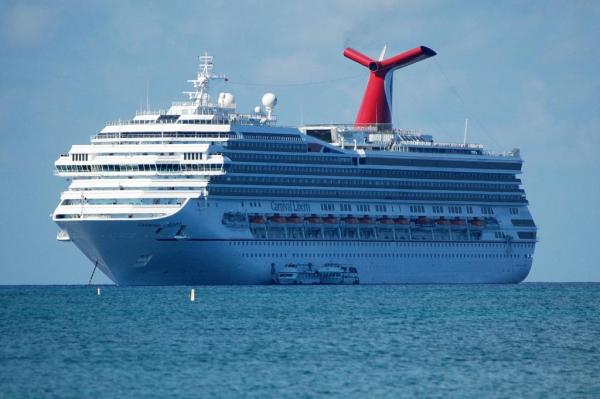 Coast Guard searches for passenger missing from cruise ship