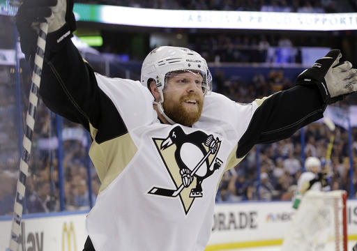 Pittsburgh Penguins right wing Phil Kessel celebrates his goal during the third period of Game 3 of the NHL hockey Stanley Cup Eastern Conference finals against the Tampa Bay Lightning Wednesday