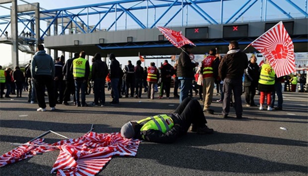 French Oil Protesters Call For Day Of Action