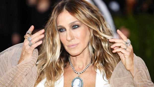 Don't accuse Sarah Jessica Parker of not reading the invite's dress code