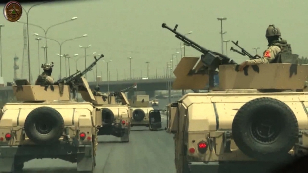 Iraqi military and Defense Ministry leadership with ground troops advancing on Fallujah