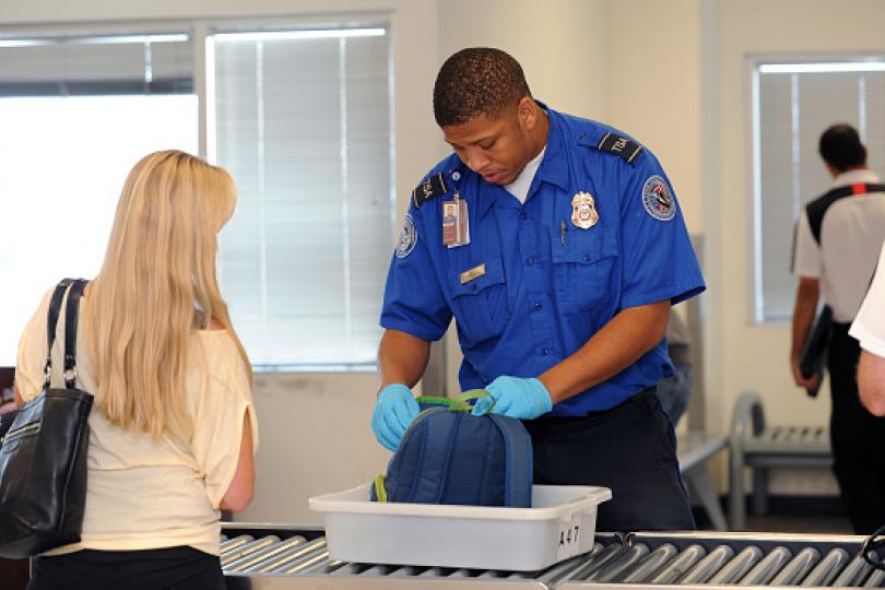 The Latest: Bags moving at Phoenix airport a day after delay