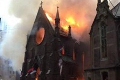 Video: New York firefighters battle 3-alarm fire at historic church