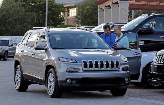 Trucks, SUVs push Fiat Chrysler to 6 pct. April sales jump