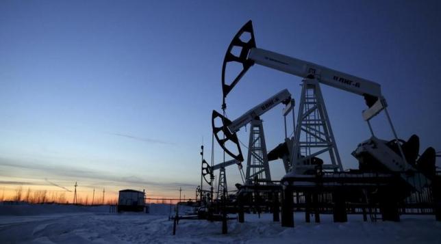 Oil prices rise above $50 a barrel