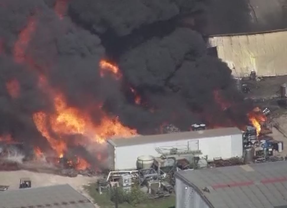 WATCH LIVE: SkyEye over the scene of a 2-alarm fire in west Houston