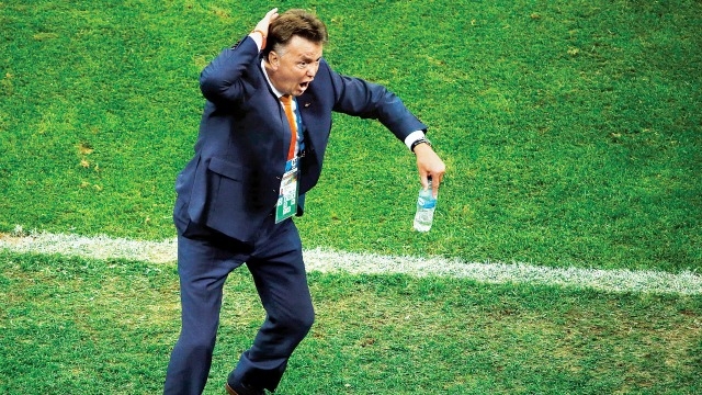 'I've signed for three years, Louis van Gaal resolute on being ManU boss for next season