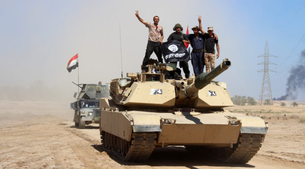 Iraqi army recaptures key town from ISIS