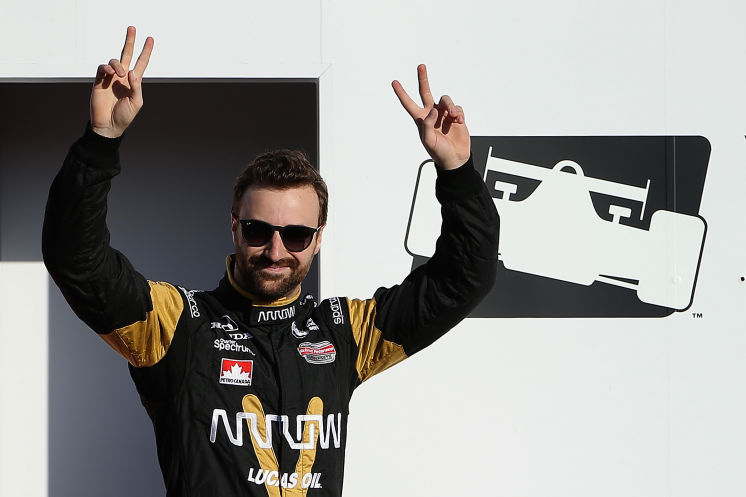 James Hinchcliffe clinches the pole on the final lap of his run which averages 230.760 mph