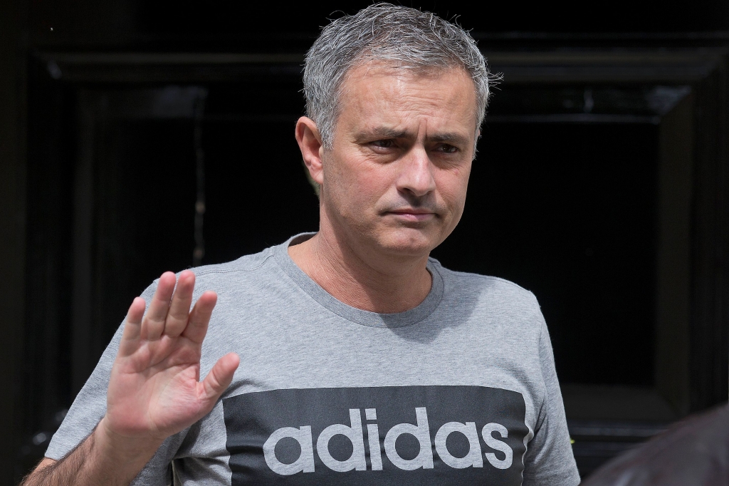 Manchester United should forget the last three years says Jose Mourinho