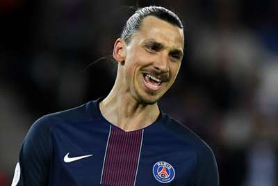 Will Ibrahimovic play for Man Utd? Receives offers from England and Italy