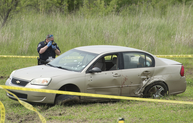 Kansas City manhunt leads authorities through Tonganoxie