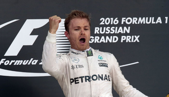 Russian GP Nico Rosberg wins seventh race in succession as Lewis Hamilton recovers to second spot