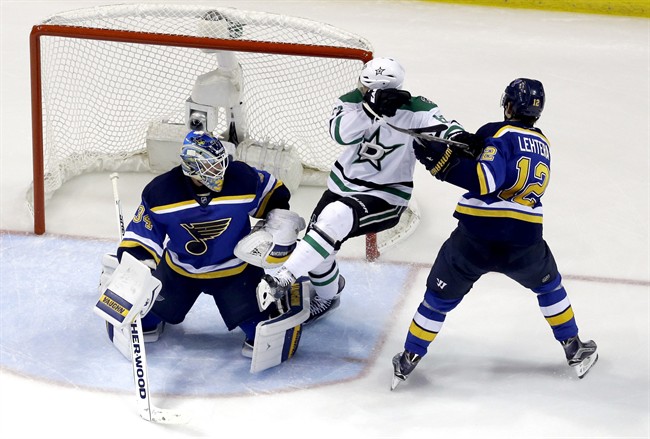 Cody Eakin scores in OT Stars beat Blues 3-2 to tie series