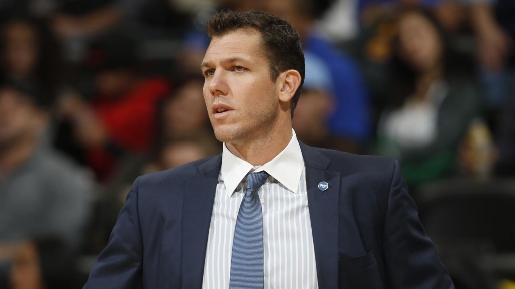 Luke Walton will leave Golden State on a multi-year deal as the Lakers new NBA head coach