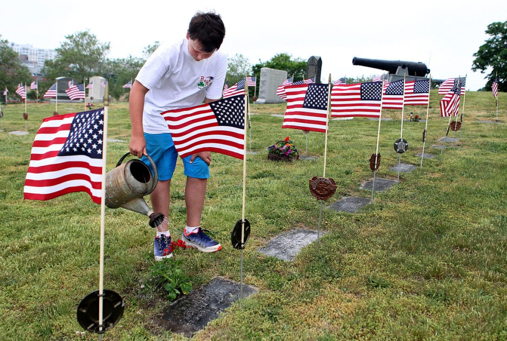 Memorial Day ceremony at Duncan Park honors fallen troops