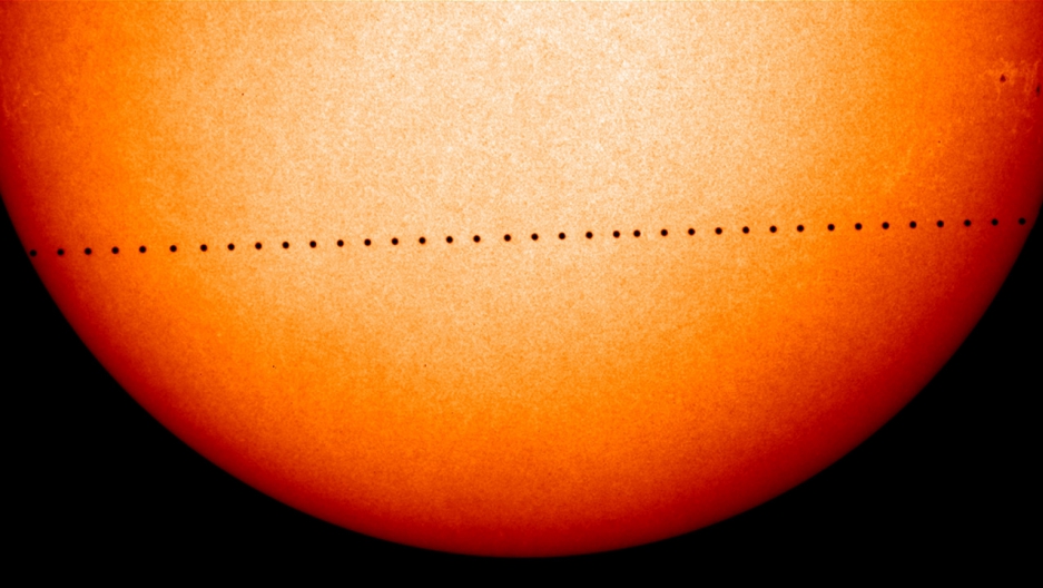 Earthlings to witness Mercury's rare trip between sun and earth