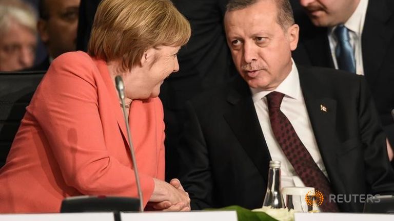 Merkel to meet Erdogan 23/5 in Istanbul on migrants issue