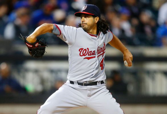 Gio Gonzalez #47 of the Washington Nationals pitches