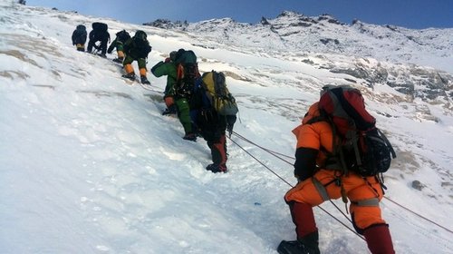 2 Climbers Dead, 2 Missing After Mount Everest Attempt | The Weather Channel