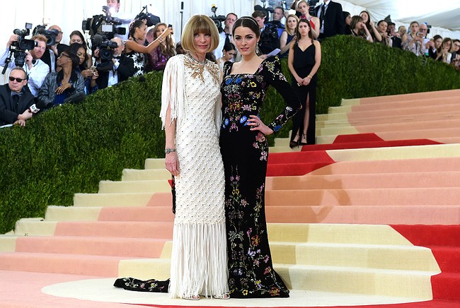 Of Course Taylor Swift Danced The Night Away At The Met Gala