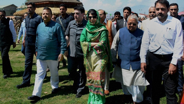 Union Minister for Micro Small and Medium Enterprises Kalraj Mishra along with Chief Minister of Jammu and Kashmir Mehbooba Mufti. | PTI