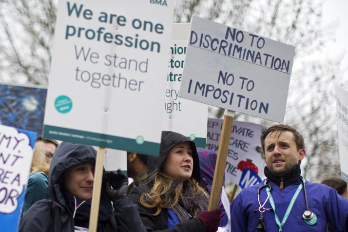 Protestors during a junior doctors&#039 strike outside St Thomas&#039 Hospital in central London