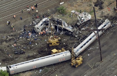 Philadelphia Amtrak derailment was caused by radio distraction