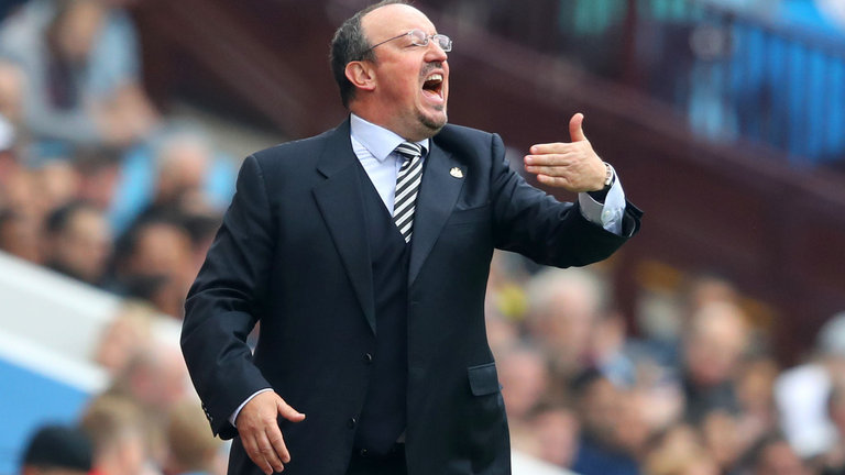 Rafael Benitez has held talks over his future