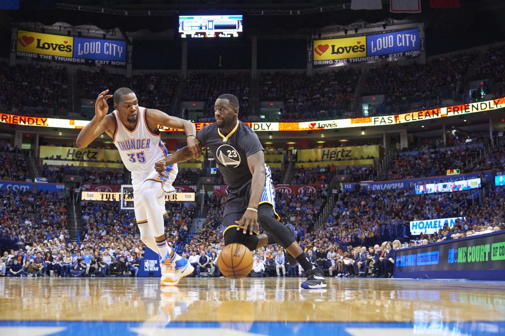 Basketball Golden State Warriors Draymond Green in action vs Oklahoma City Thunder Kevin Durant at Chesapeake Energy Arena. Oklahoma City OK 2/27/2016 CREDIT Greg Nelson (Set Number SI