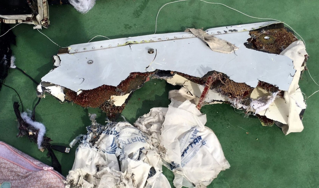 Slow response to past crashes could hinder Egypt Air search experts say