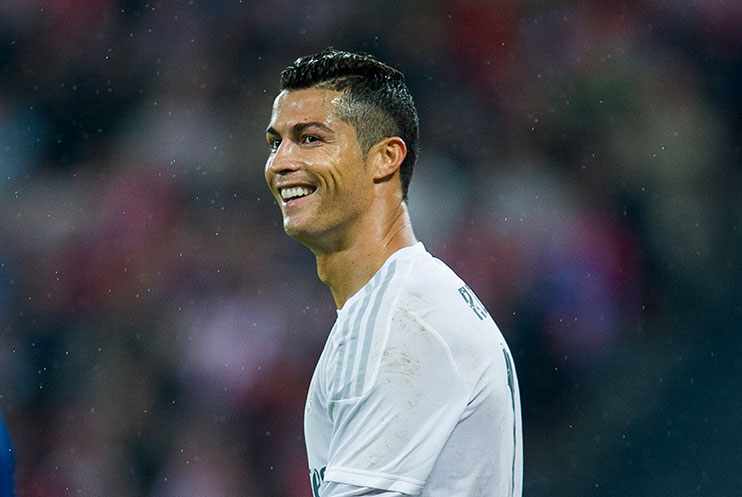 Ronaldo limps out of training days before Champions League final