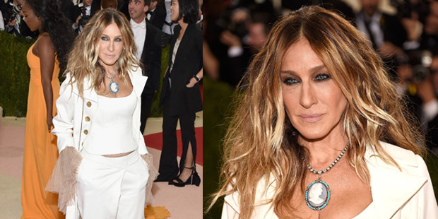 SJP rocked a smoky eye and ruffles at the glamorous Met Gala