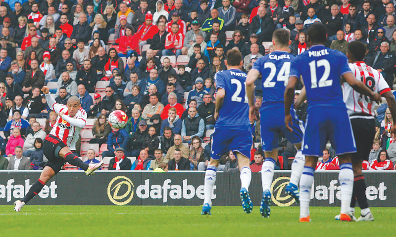 SUNDERLAND’S Wahbi Khazri shoots to score during the Premier League match against Chelsea at the Stadium of Light on Saturday.—Reuters