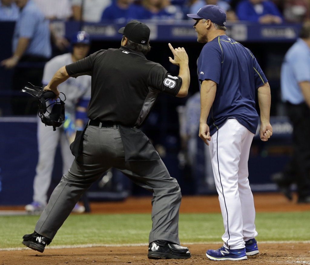 Saunders homers twice in Blue Jays' 6-1 win over Rays