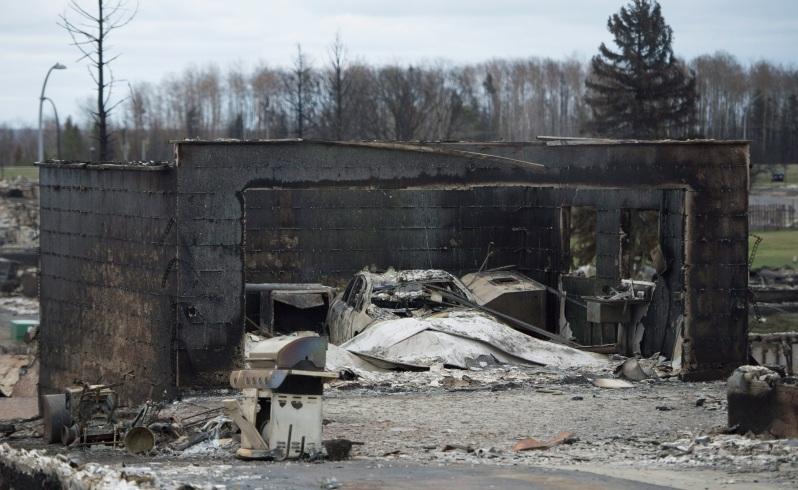 Alberta wildfire bigger than Greater London