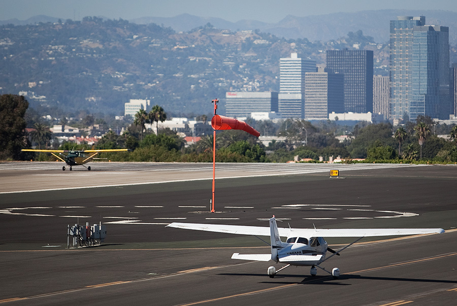 Small plane not the one that crashed at Santa Monica airport the destination of the downed aircraft