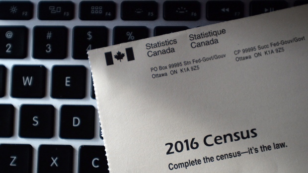 So many Canadians went online to fill out the 2016 census that the website stopped working