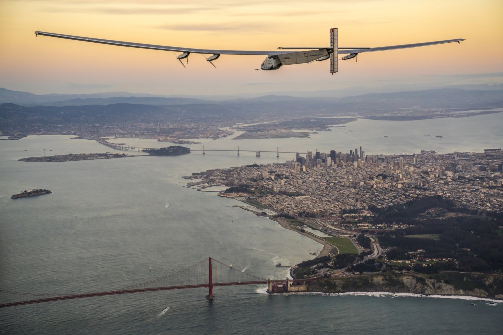 Solar Impulse completes historic flight over Pacific