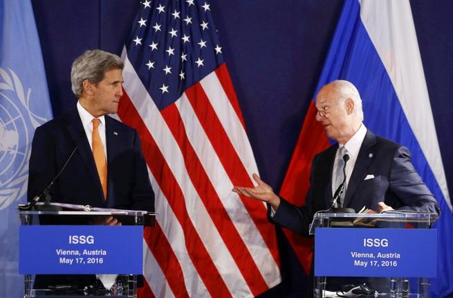 US Secretary of State John Kerry and UN Special envoy for Syria Staffan de Mistura address a joint press conference in Vienna Austria