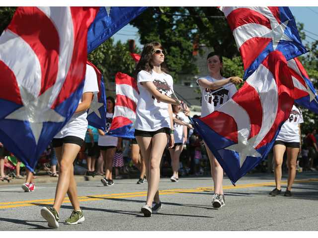 Veterans honored along Memorial Day parade route