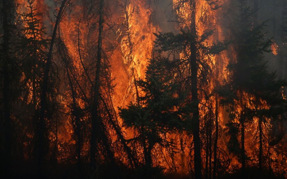 CANADA-FIRE-FORESTS-OIL-EVACUATION