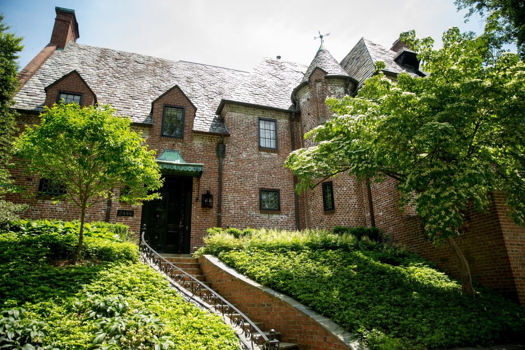 Here's the Kalorama Home Where the Obamas Will Live After Leaving the White House